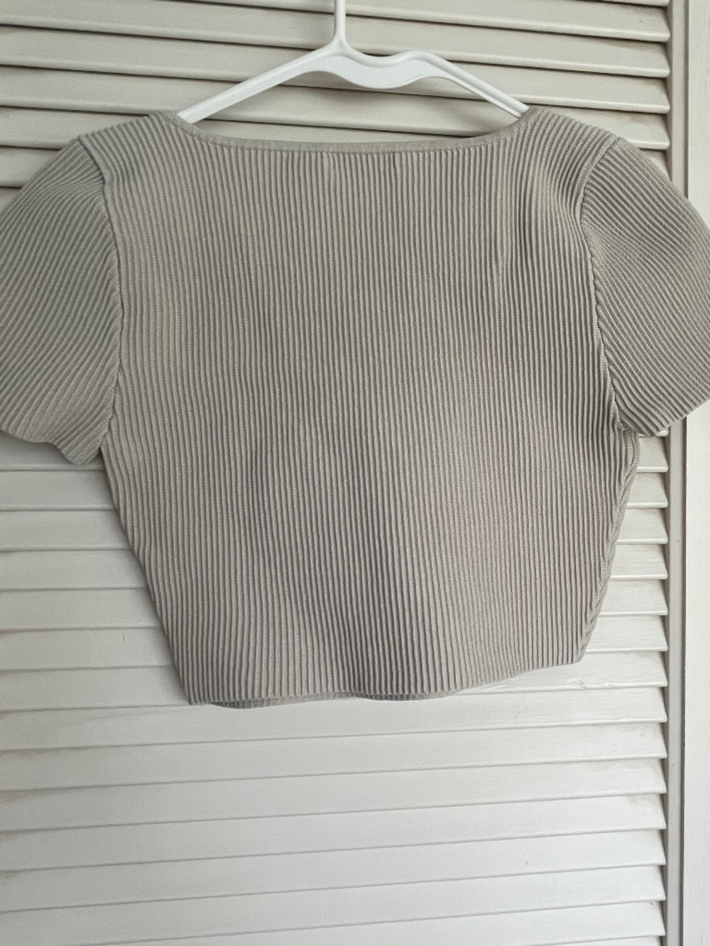 Aritzia Babaton Sculpt Knit Square Neck Tan Cropped Top Size Medium - Picture 2 of 5